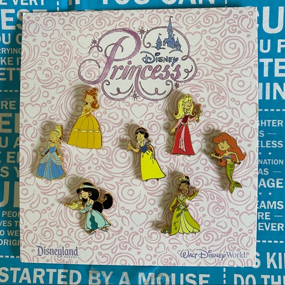 Disney Jewelry - DISNEY PRINCESS 7 PIN BOOSTER SET